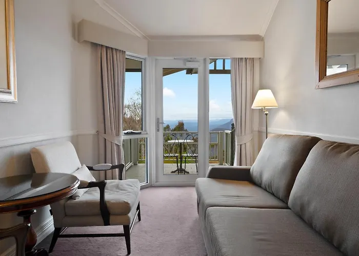 Grand Deluxe King Room